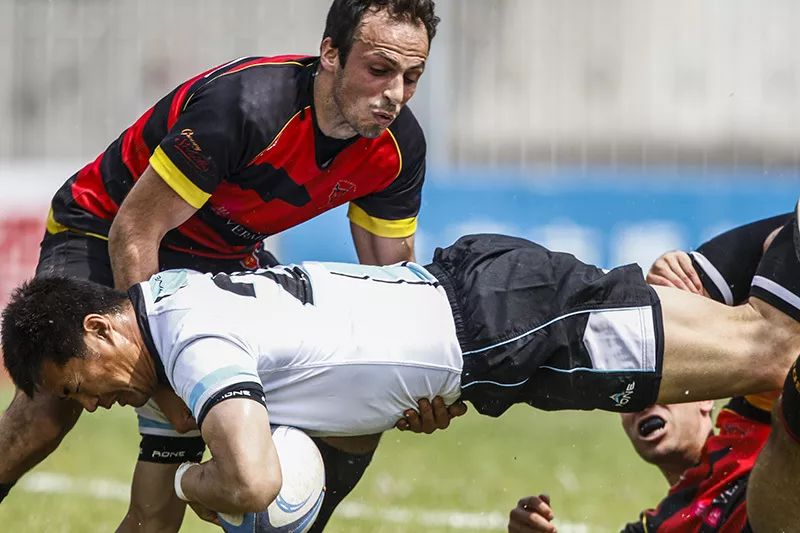 开云体育中国-中国队险胜丹麦队，黄鸭组合惊艳四座的简单介绍