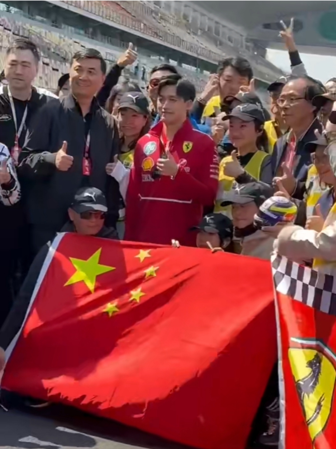 雷诺车队碾压法拉利,周冠宇高光表现 雷诺车队碾压法拉利,周冠宇高光表现