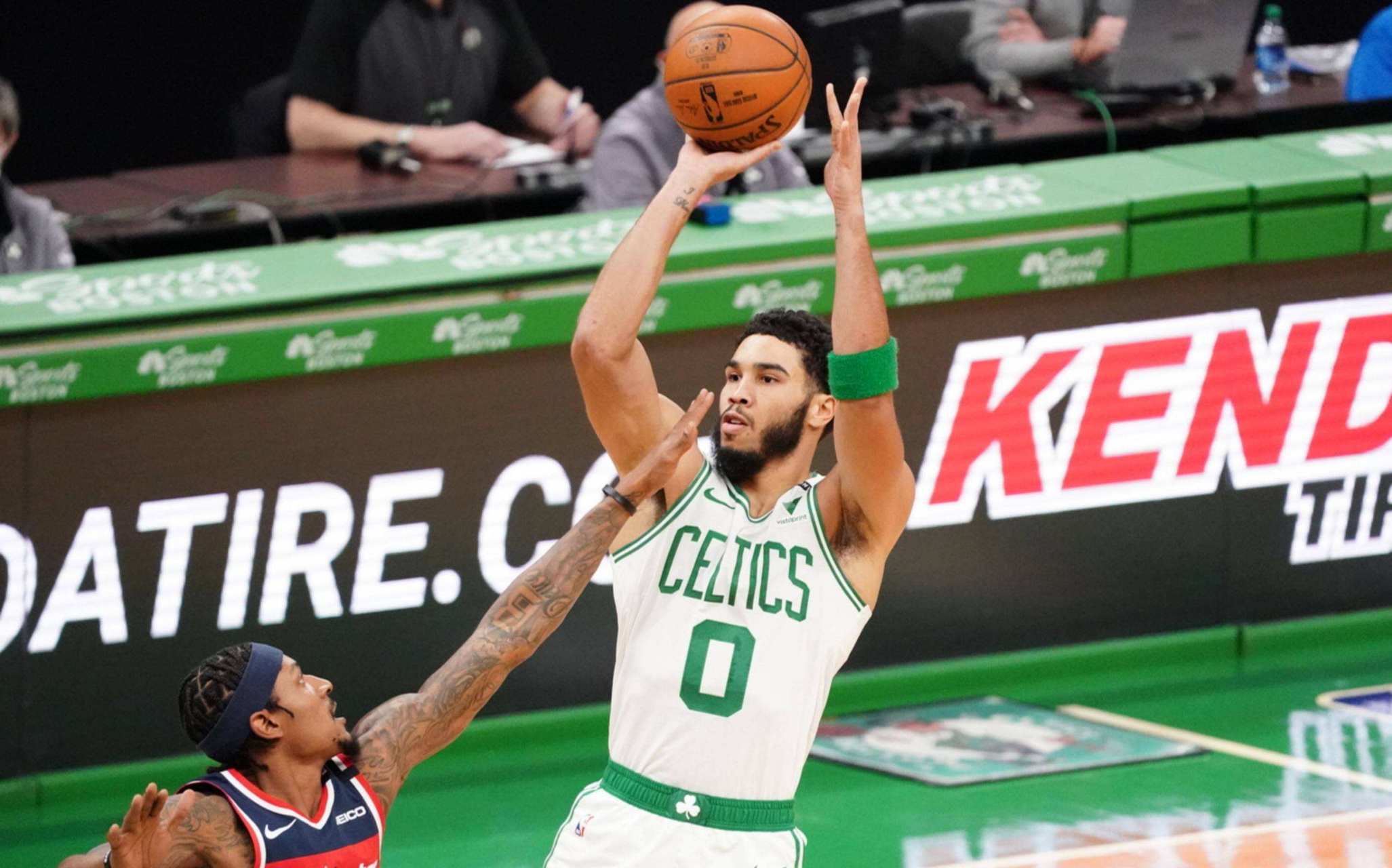 开云-雷霆完胜广东队，塔图姆点燃赛场